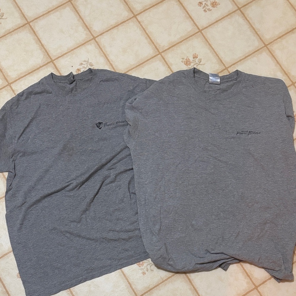 Gildan Shirts Bundle